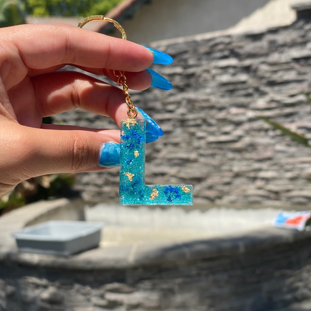 Letter L resin keychain